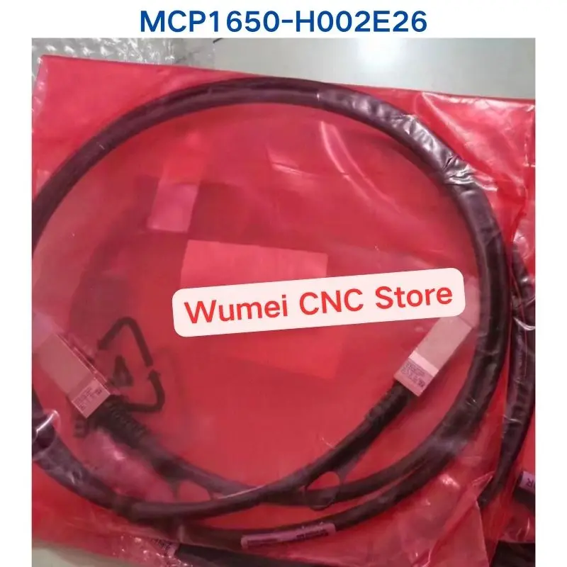 Brand new original MCP1650-H002E26 IB HDR 200G DAC Cable, Copper 1 piece If You Need Other Specifications, Please Consult