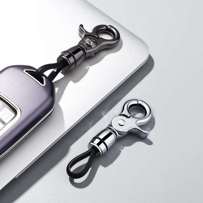 Zinc Alloy Keychain With 360° Rotating Belt Clip Men & Women  Anti-Drop Car Key Chain Key Ring (Pendant Holder + Rope Lock)