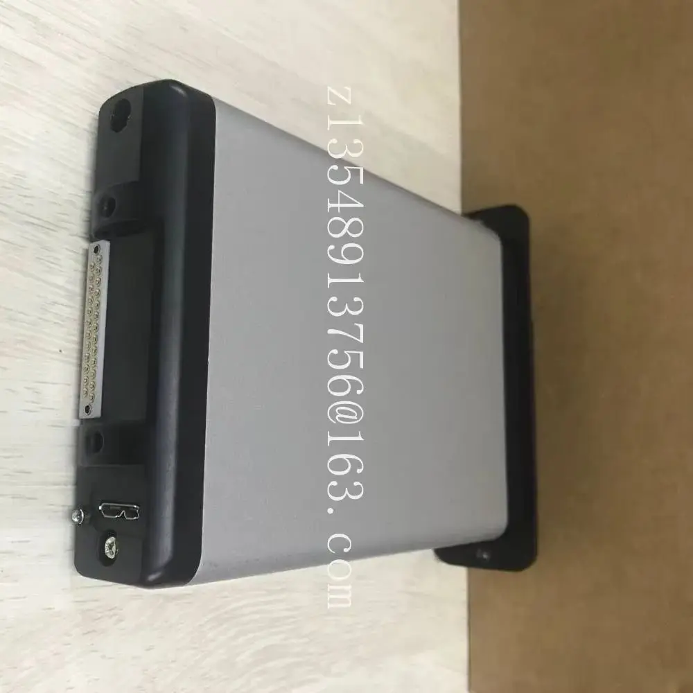 

one DS-MP1420 (Single Bay) dedicated hard disk storage box for car mounted video recorders