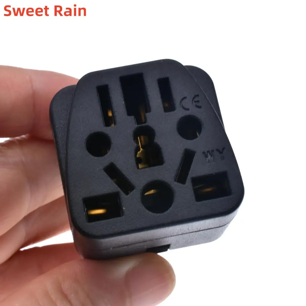 UK Adapter Type G Universal EU US AU Italy Switzerland to Singapore Malaysia Travel Plug AC Power Socket Charger