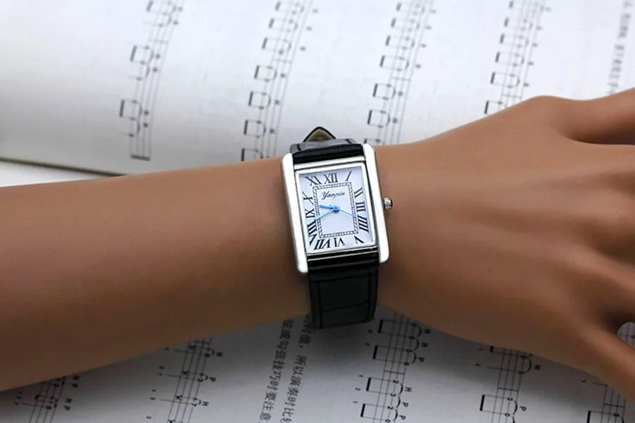 New Top Quality Leather Strap Quarts Watch Simple Square Rome Women's Wristwatch Neutral Couple Watch Sapphire Ladies Watch