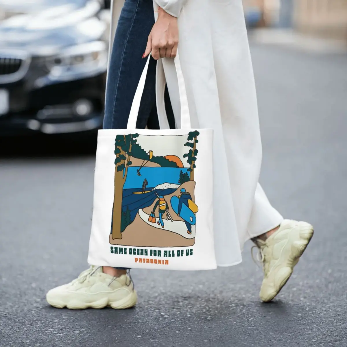 PATA Northwest Waters Canvas Tote Bag Trendy Large Capacity Grocery Bag for Unisex American Mountain Graffiti Student Bags