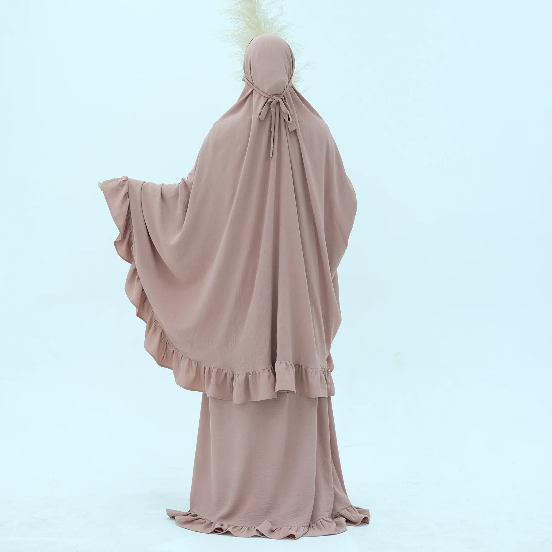 

Комплект для мусульманок: Джеллаба, Химар, Абайя, платье с оборками, хиджаб, исламская одежда, одежда для намаза, роба, турецкий кафтан, дубайский комплект для Рамадана