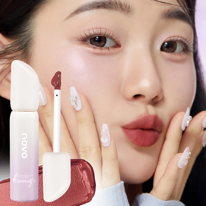 Wodoodporny matowy aksamitny błyszczyk do ust, długotrwała pomadka, nie pozostawia śladów na filiżance, nie blaknie, miękki, mgiełkowy wykończenie dla pełniejszych ust.