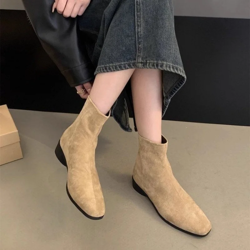 Vintage High-End Feel Short Boots Winter New Style Everyday Versatile Chunky Heel Slim Boots French Suede Ankle Boots