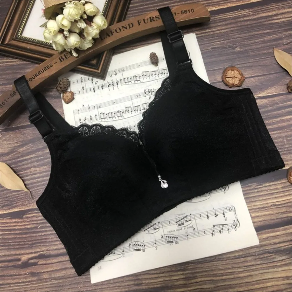 Ultra thick bra, full and extra thick 10cm, with a small chest artifact that gathers women\'s flat chest and beautiful back 9cm