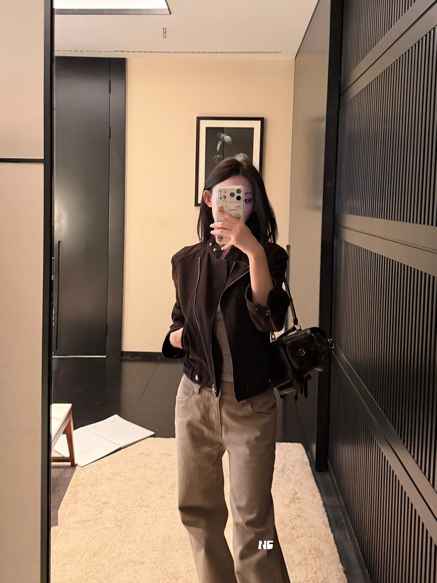 ウォッシュドPUレザーバイカージャケット レディース スリムフィット ジッパーフロント ヴィンテージ風 クール 冬用アウター シンプルスタイル 長袖コート