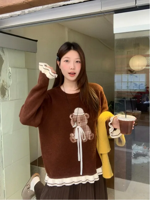 

plus Size Knitted Long Sleeve Sweater with Embroidery Loose Fit Autumn Winter New Style Bear Pattern Lace Collar Slimming Top