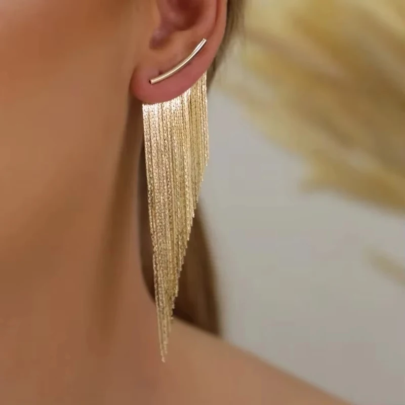 Image of Modische Exquisite Goldene Quasten-Ohrringe für Damen, Glänzende Elegante Ohrringe für Alltag, Party, Bankett, Schmuck-Accessoires, Handwerkskunst