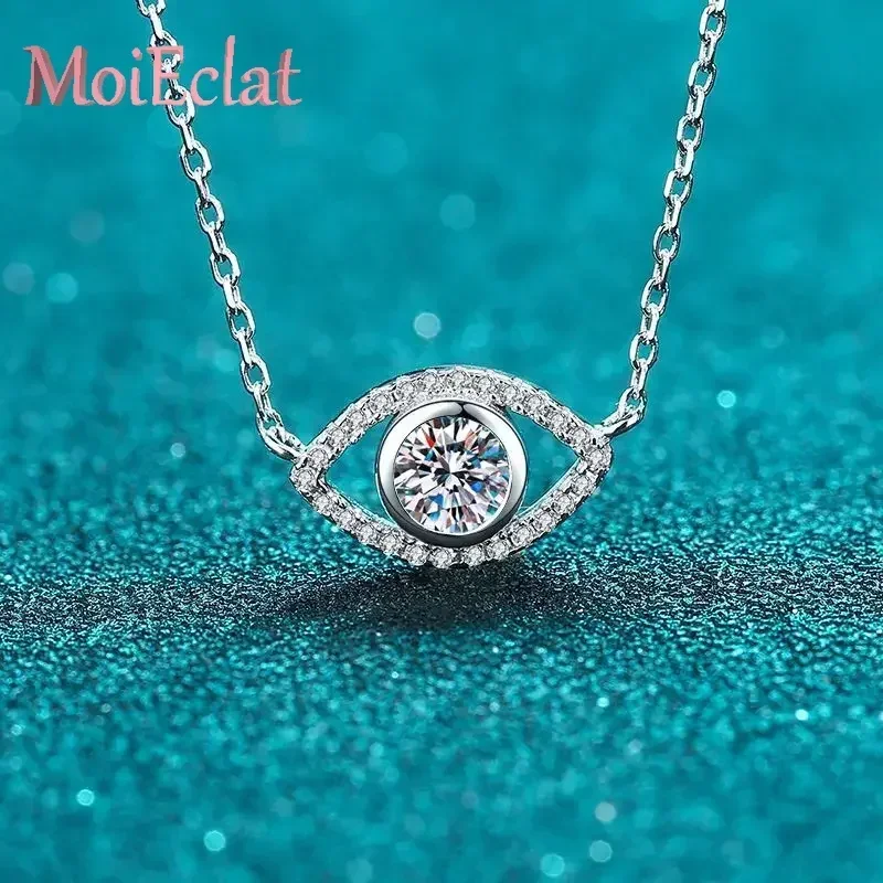 MoiEclat Store Platinum PT950 Eye-catching 0.5ct Moissanite Angel-eyes Pendant Necklace for Women, Brilliant Round Cut Jewelry