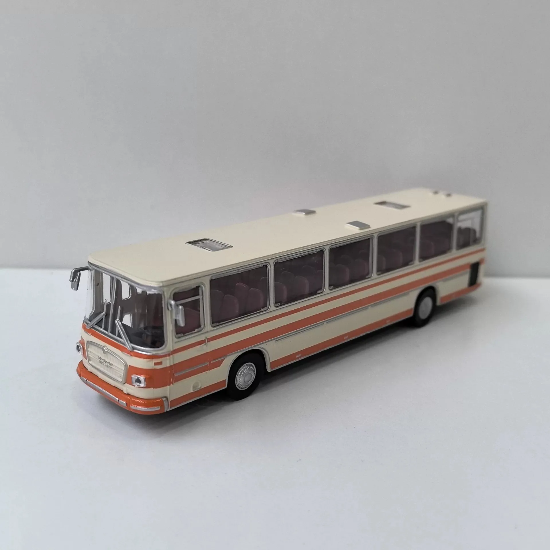 1:87 Scale MAN 750 Bus Plastic Car Model Toy Collectible Ornament Souvenir Toys Cars