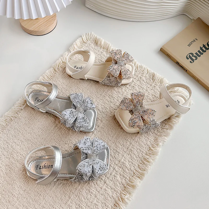

Little Girls Summer Sandals Luxury Rhinestone Bow Children Princess Dress Sandals for Perform Party Kids Flat Sandals