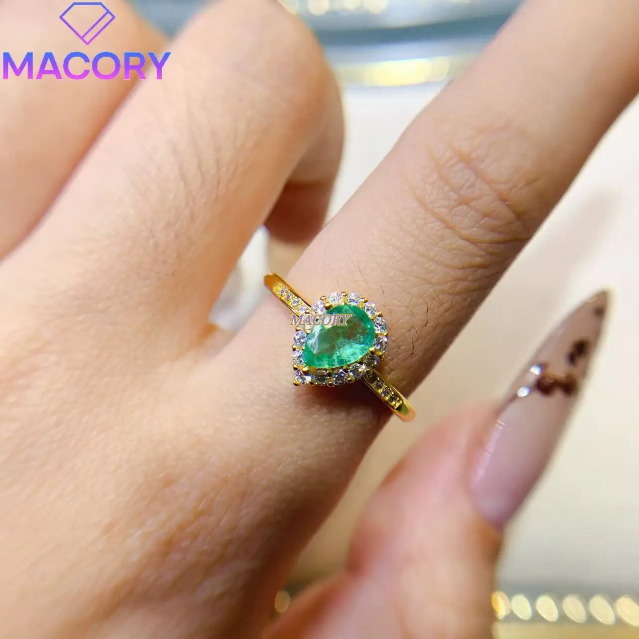 

New emerald ring for women, 925 sterling silver, fashionable, classic and simple, suitable for various occasions, exquisite
