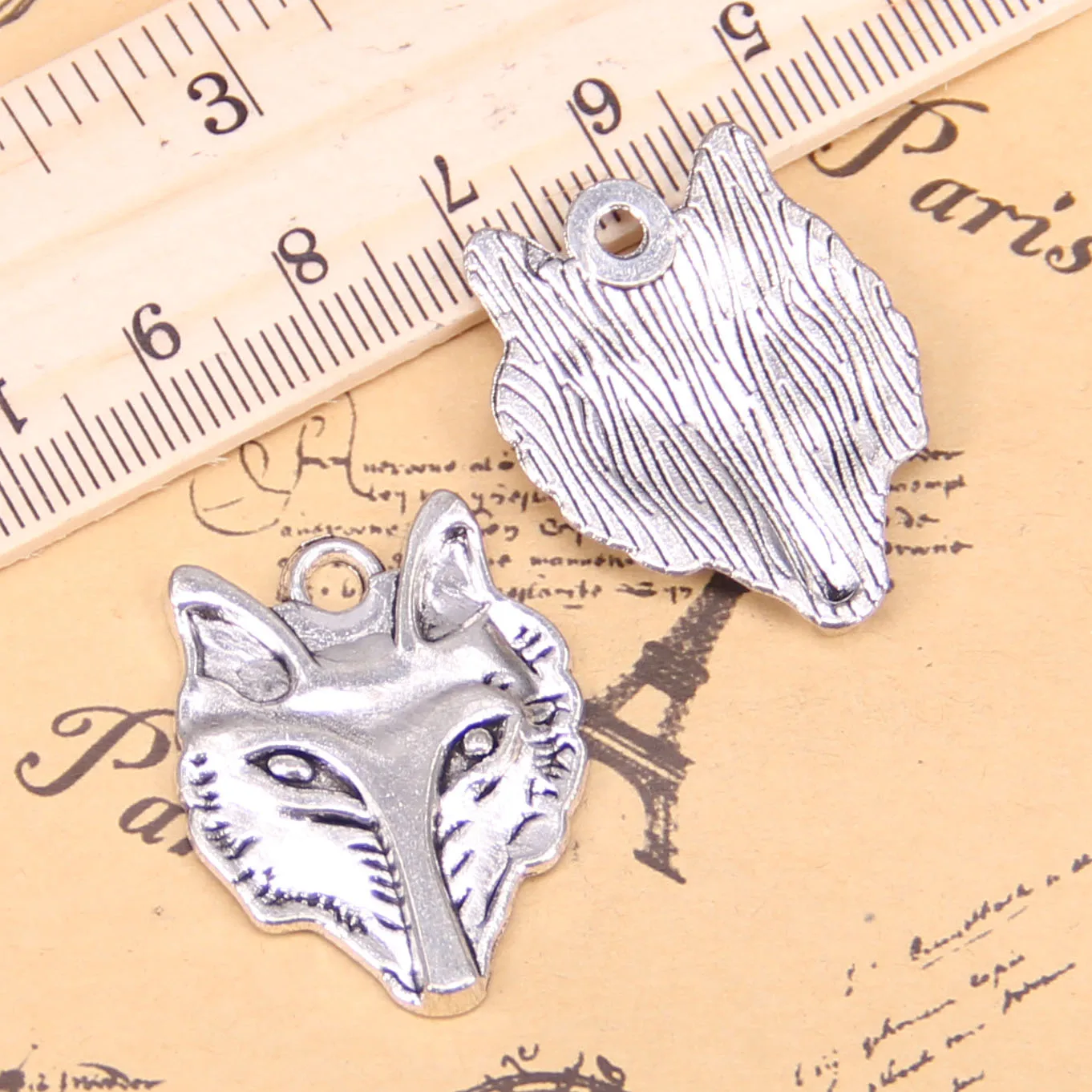 

26pcs Charms For Jewelry Making wolf head 31x24mm Antique Silver Plated Pendants DIY Handmake Tibetan Silver Bracelet Necklace