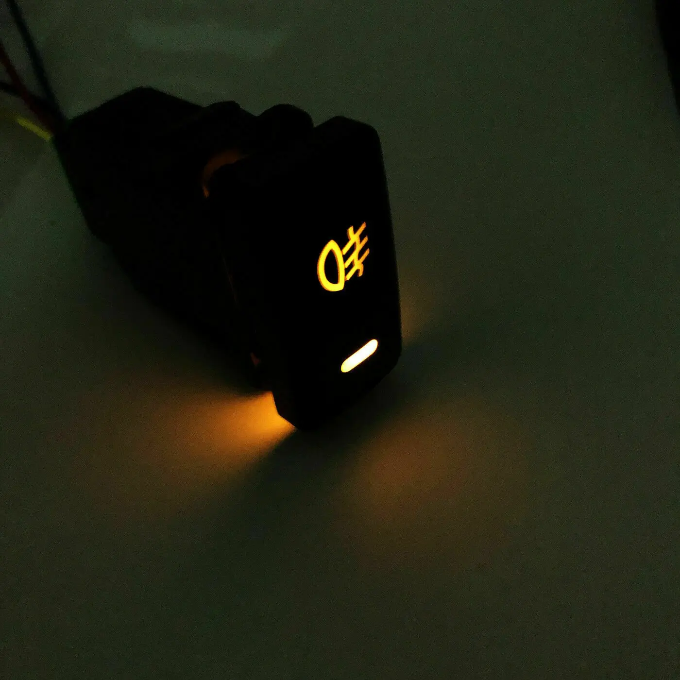 4-poliger 12-V-Druckknopfschalter mit LED-Hintergrund anzeige für Nebels chein werfer drl LED-Licht leiste (33x22mm)