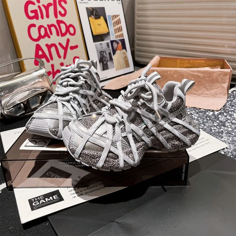 

2026 New Fashionable Starry Sky Water Diamond Thick Bottom Dad Sneakers Women's Strap Style Breathable Luxury Rhinestones Shoes