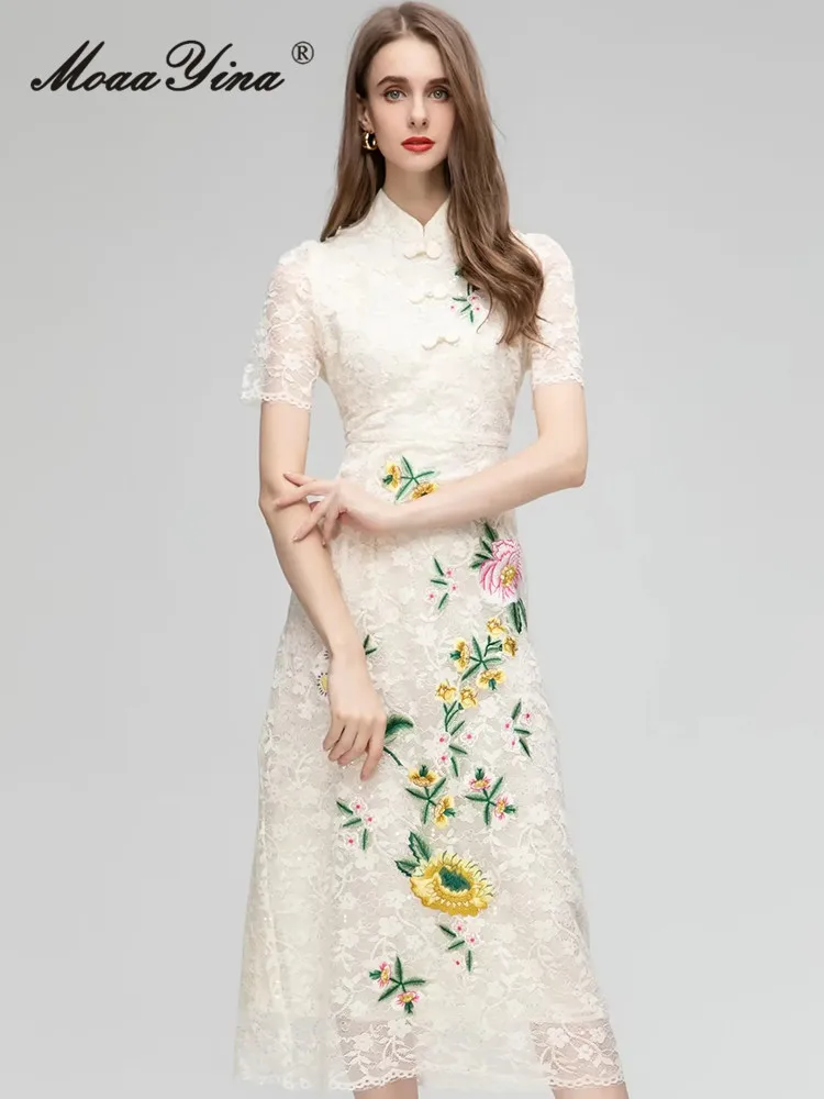 

MoaaYina Summer Fashion Runway Vintage Lace Dress Women Stand Collar Button Embroidery Sequins High Waist A-LINE Slim Long Dress