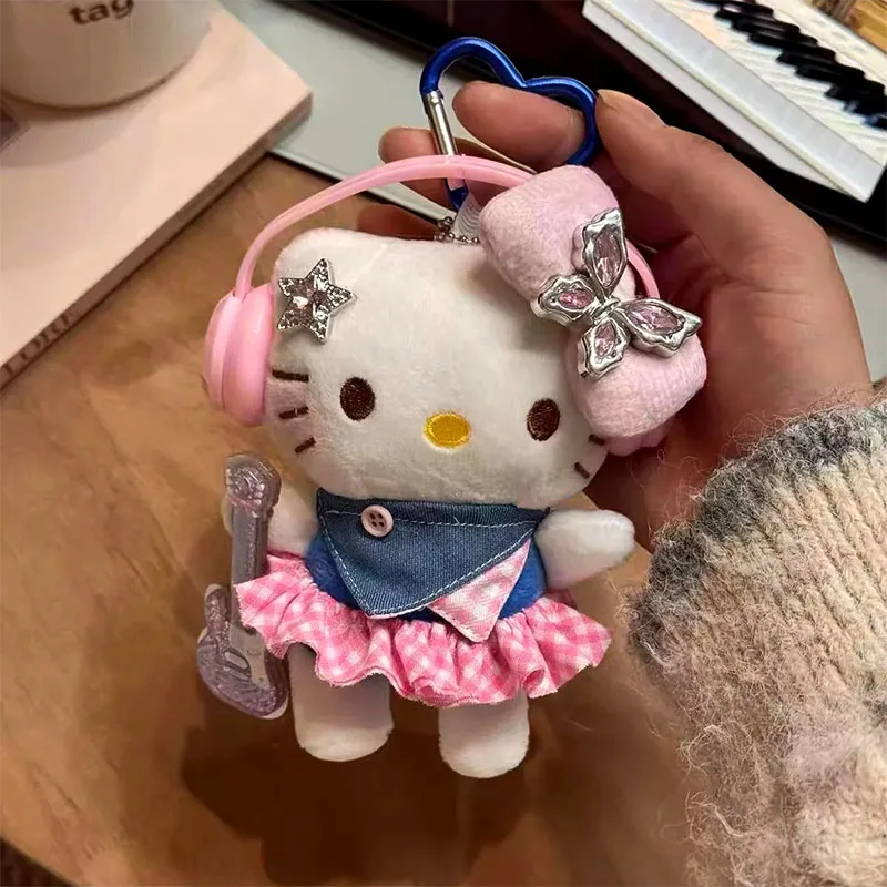 

Милый плюшевый брелок Hello Kitty: мультяшная кошка КТ с гитарой, музыкальная игрушка, подвеска для рюкзака, идеальный подарок