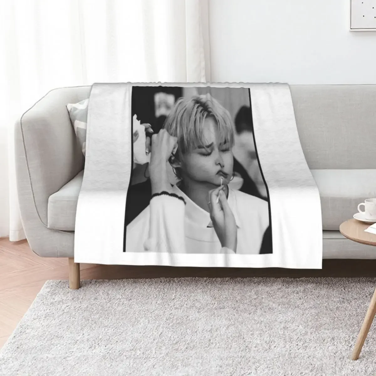 

NIKI Throw Blanket Hairys Cute Plaid Blankets Sofas Of Decoration Furrys Blankets