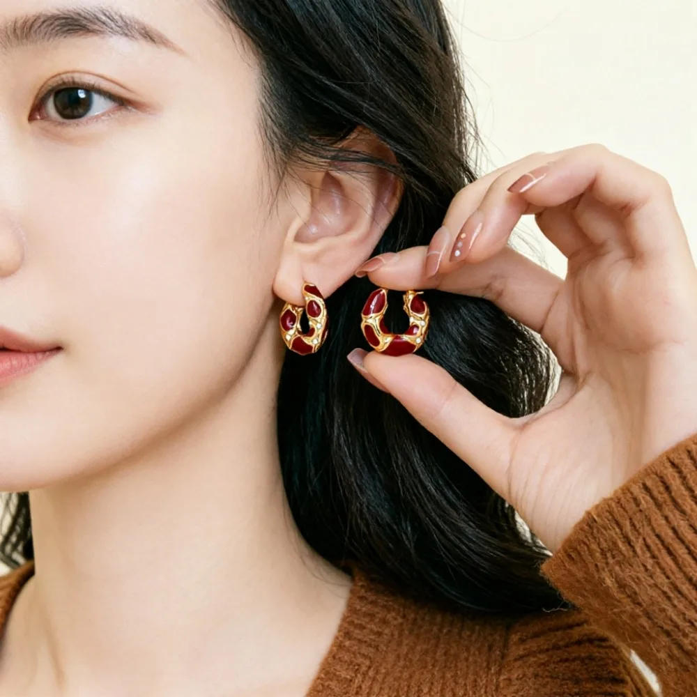 2026 New Trendy Enamel Color Metal Texture Women's Gold Plated Small Hoop Earrings Statement Creative Jewelry Gifts Ear Buckle
