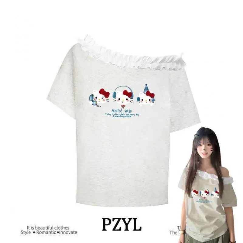T-shirt con spalle scoperte da donna Sanrio Fashion T-shirt Hello Kitty T-shirt da ragazza Kawaii da indossare ogni giorno T-shirt allentata dolce Y2K Incontri alla moda