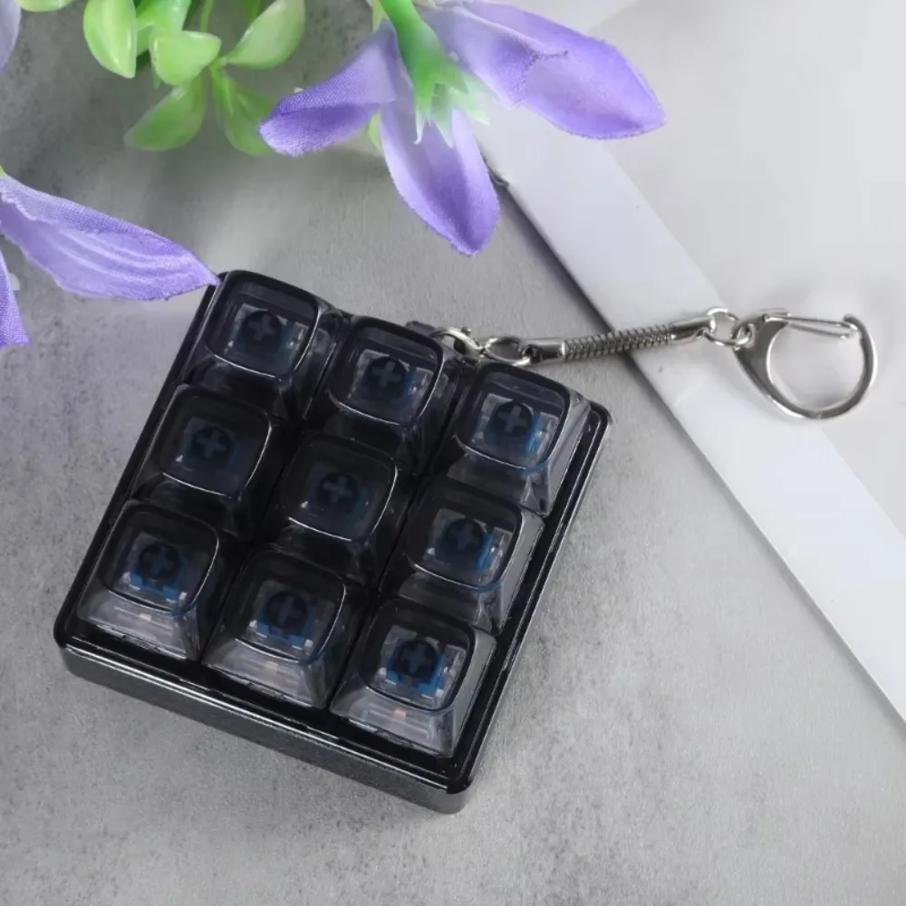 9Keys Button Keycap Fidget Keychain Finger Keyboard Caps Toy DIY Keyboard Clicker Toy for Adult To Relief Stress Pass The Time
