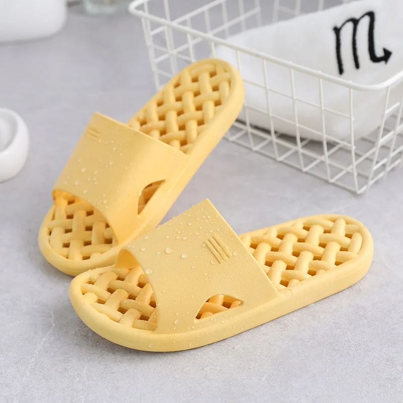 New Summer Women Men Soft Soled Slippers Home Bathroom Slippers Sandals Solid Color Bottom Hollow Breathable Anti-Slip Flip Flop