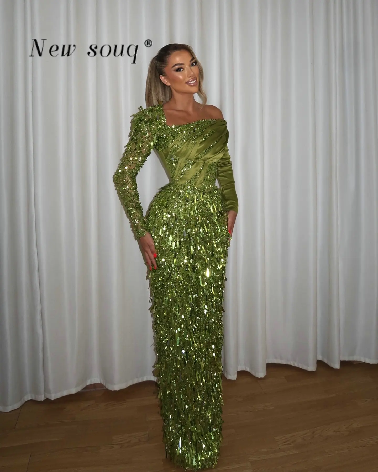 Arabic Green Sequins Long Sleeves Wedding Evening Dresses Shimmering Asymmetry Neck Elegant Formal Prom Party Gowns for Ladies