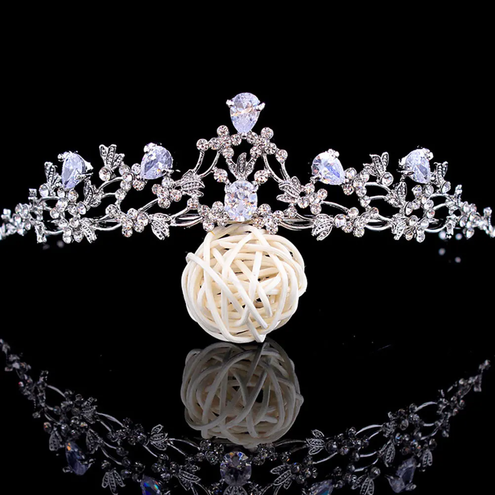 

Elegant Bride Crown Romantic Wedding Tiara Delicate Shiny Bride Headdress Dazzling Decorative Crown for Women Bridal Hair
