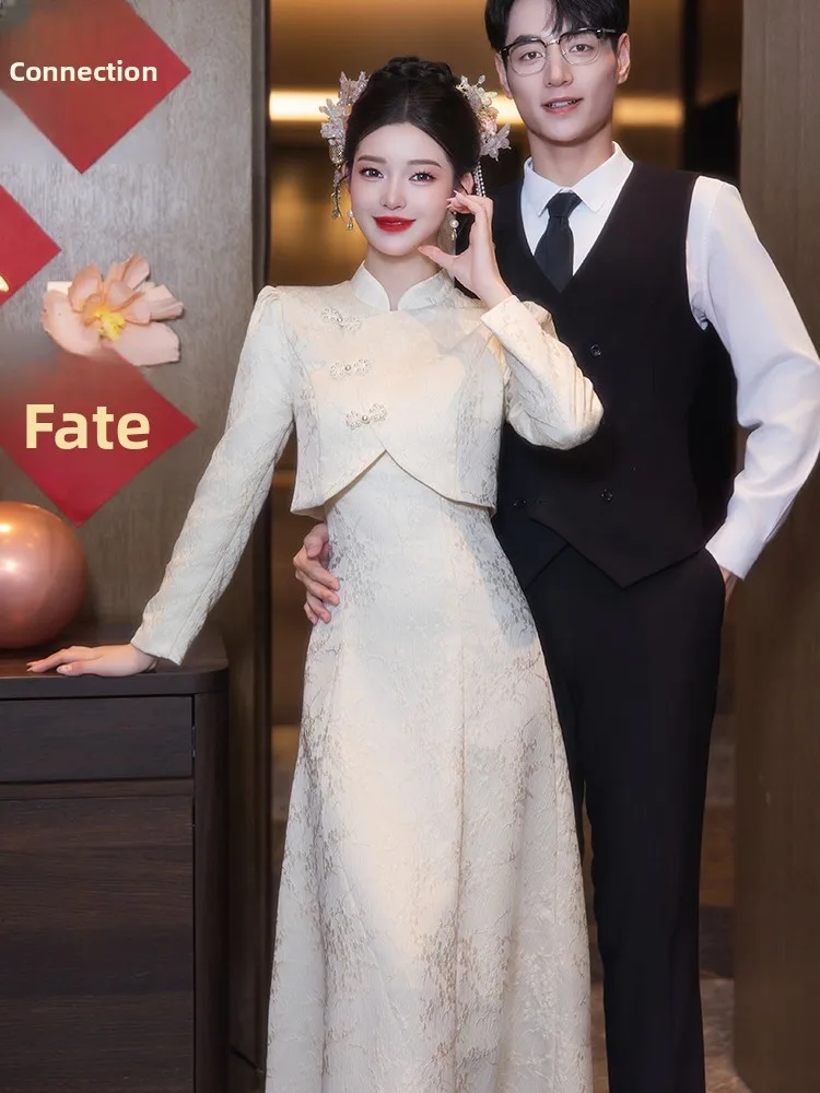 

Champagne Colored Chinese Sle Wedding Dr Slimming Winter Faion New Bride Gown Evening Par Long Pearl Beaded Dr