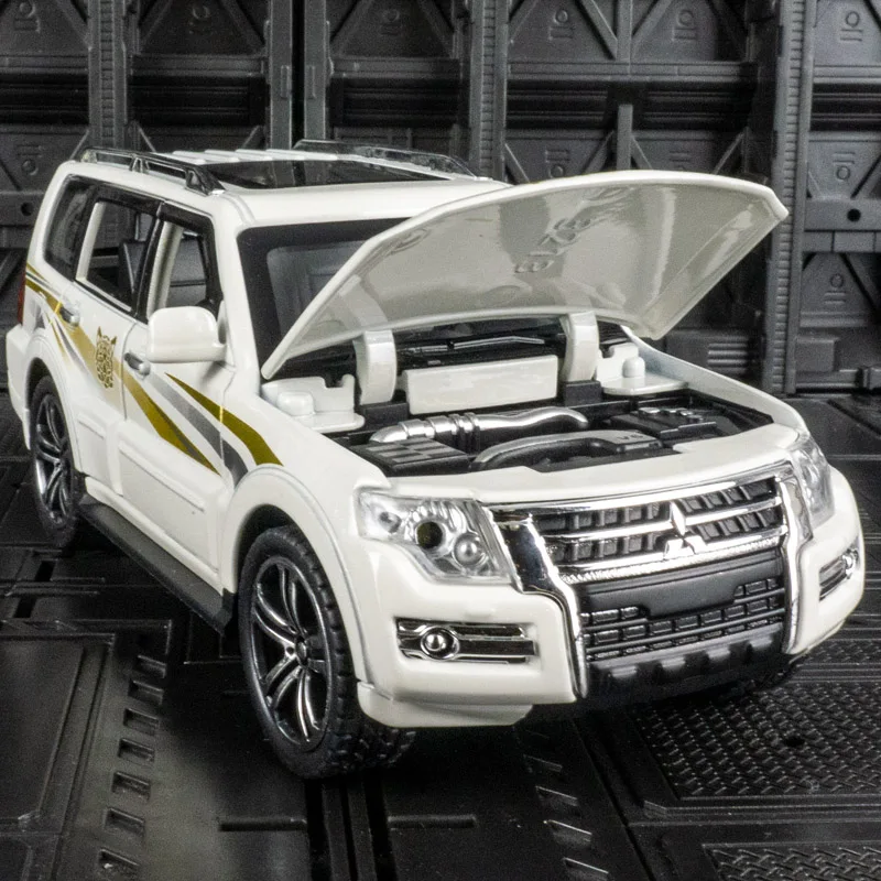 1/32 Mitsubishis Pajero Suv Alloy Model Car Metal Diecast Vehicle Toy Model Collection Simulation Sound Light Toy For Kids Gift