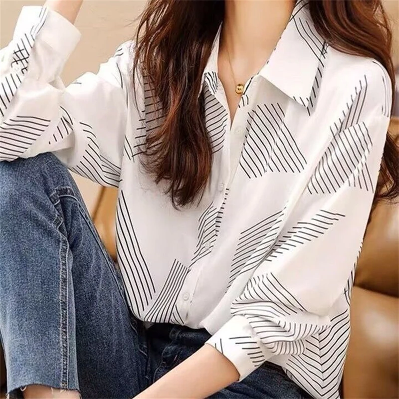 Women's Korean Fashion Geometric Striped Print Button Up Shirt Office Lady Elegant Business Casual Blouse Long Sleeve Loose Tops