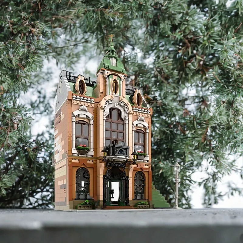 

2598-Piece Parisian-Style Art Gallery Model Set, Three-Story Structure, Features Dance Studio, for City Streets building blocks