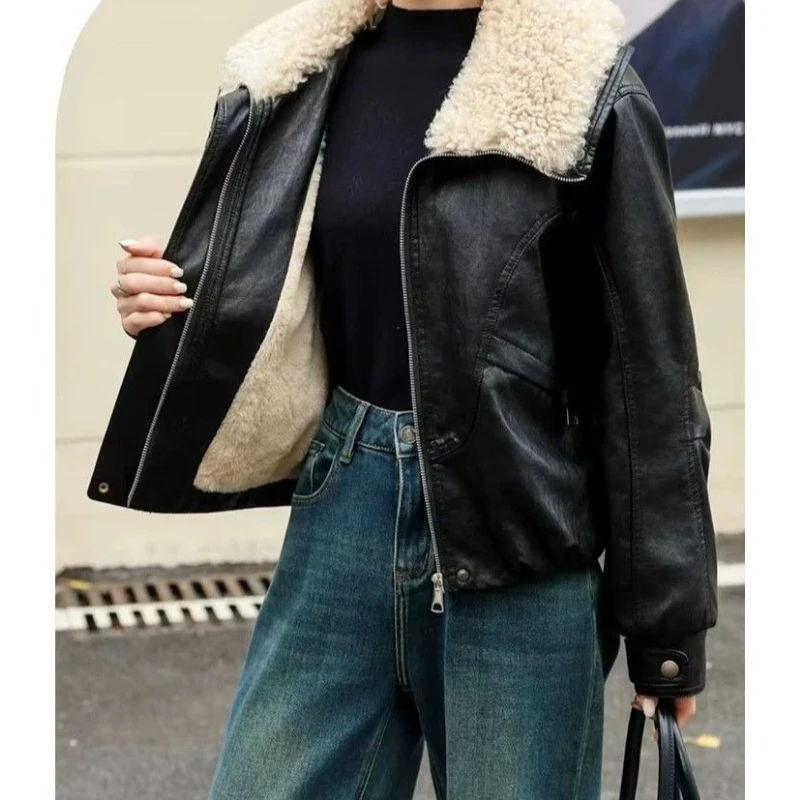 

Large lapel thermal leather jacket women's 2025 autumn and winter new loose and thin top cotton clothes