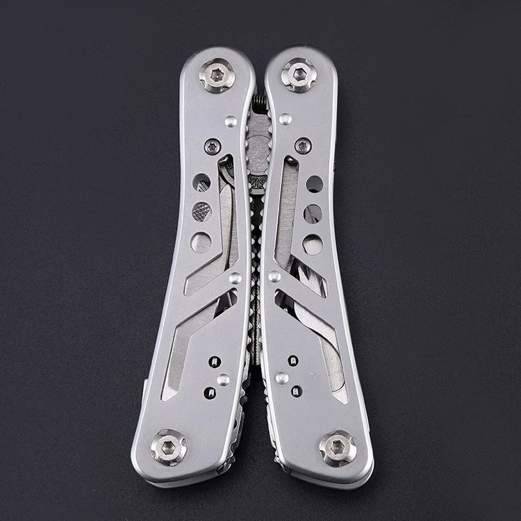 كماشة أداة تكتيكية متعددة الأغراض للتخييم والمشي لمسافات طويلة وصيانة السفر من الفولاذ المقاوم للصدأ كماشة صغيرة قابلة للطي