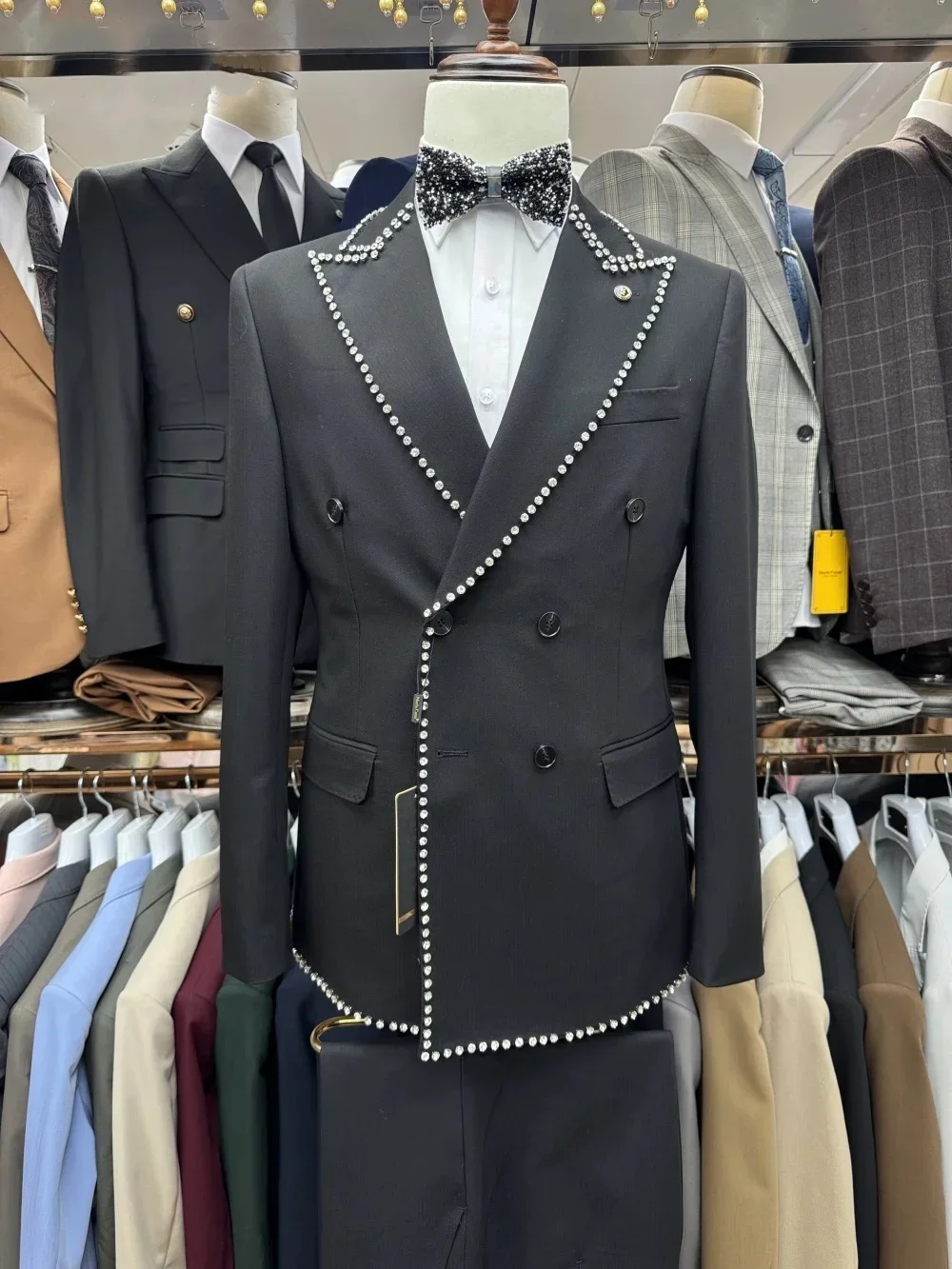 

Двубортный мужской костюм с черными бусинами, комплект из 2 предметов, мужской пиджак для выпускного вечера с остроконечными лацканами, свадебный смокинг жениха по индивидуальному заказу Terno Masculino