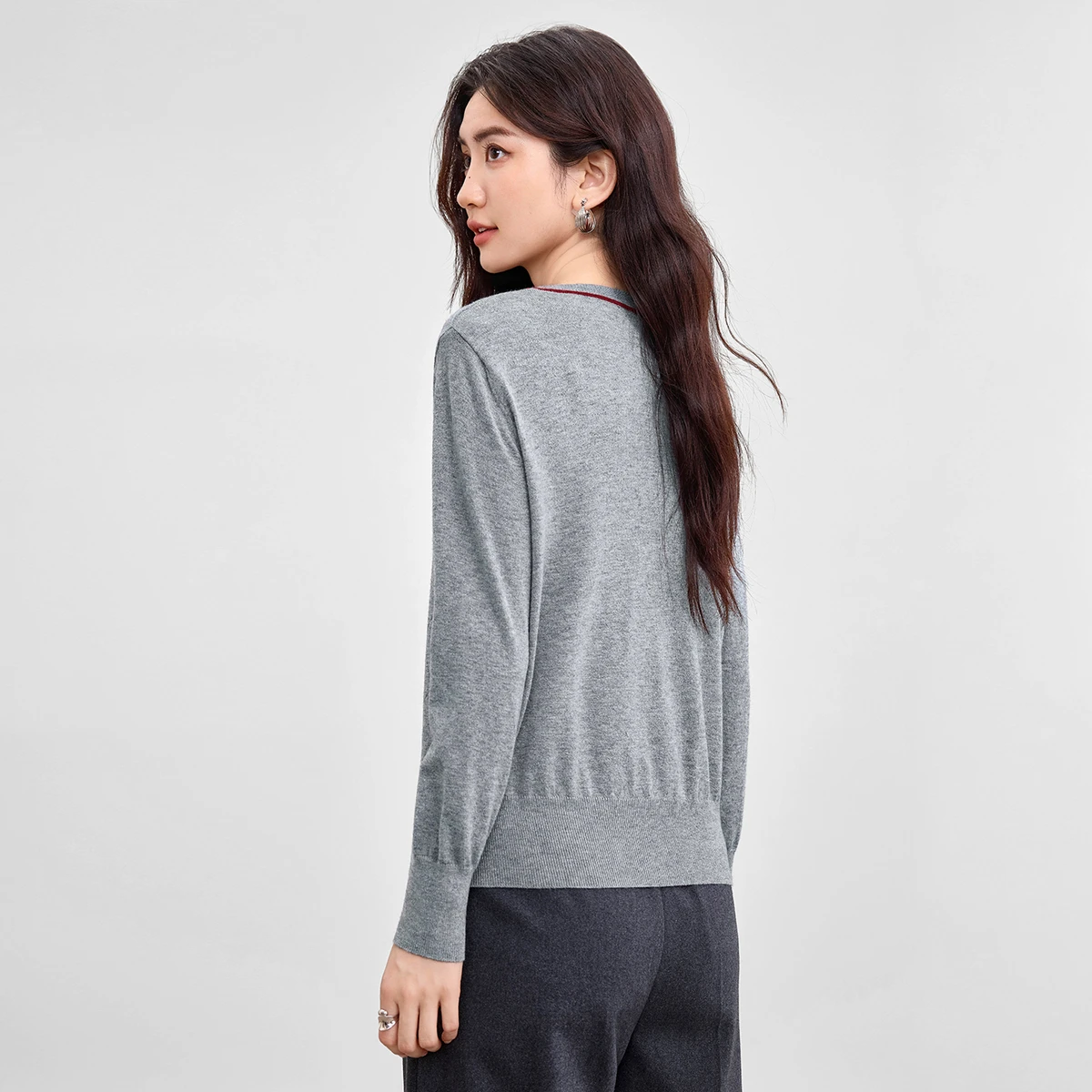 SENTUBILA Damen-Cardigan mit Schleifendetail, Herbst, elegant, Rundhalsausschnitt, Kontrastpullover und Pullover, langärmelig, Damenoberteile W53HE3389