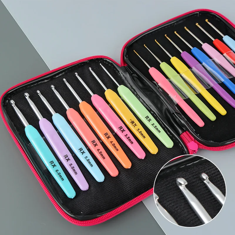 1.0mm-6mm Crochet Hook Ergonomic Handle for Arthritic Hands Extra Long  Knitting Needles for Beginners and Crocheting Yarn