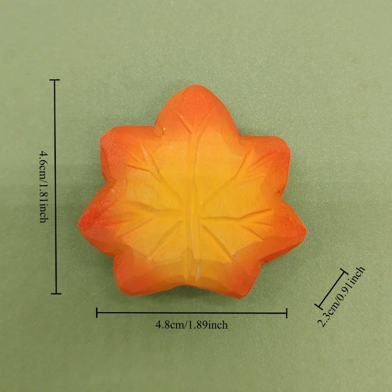 Hand Carved Wooden Maple Leaf Figurines Multifunctional Leaf Decor Hanging Pendant Photo Prop Cute Home Office Table Decoration