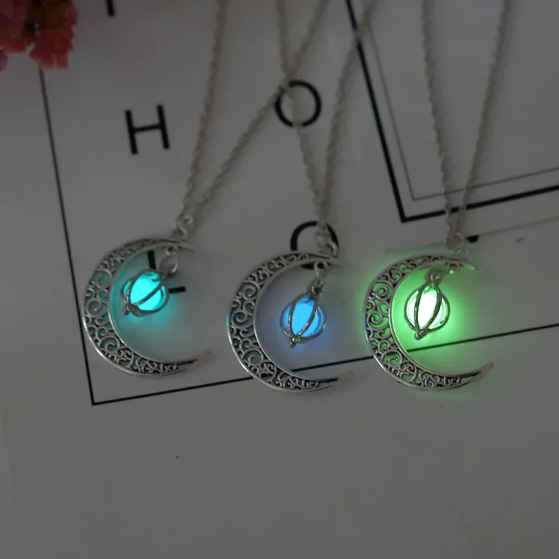 Crescent Moons Pendant Necklaces Luminous In The Dark Chain Moonstone Necklace Glowing At Night Halloween Gifts Accessories