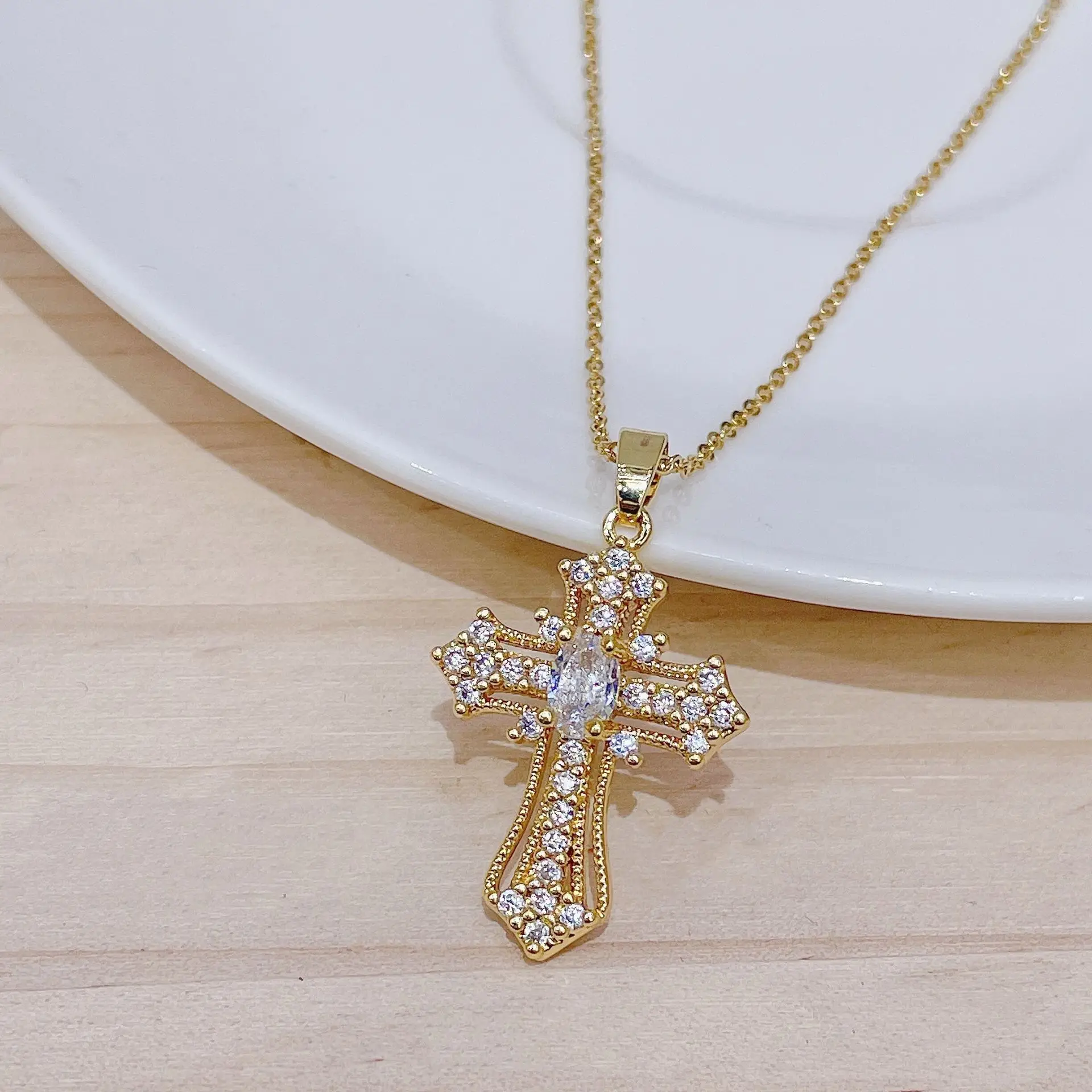 Vintage Punk Cross Zircon Pendant Necklace Women Men Titanium Steel Christian Charm Necklace Girls Hip Hop Friendship Jewelry