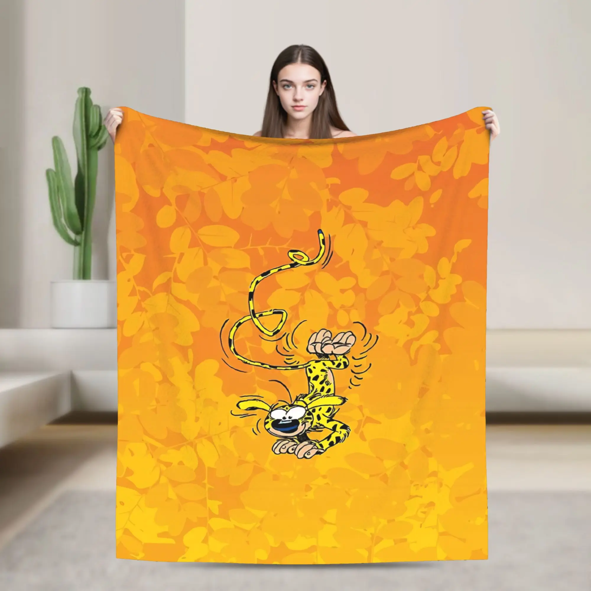 Marsupilamid Movie Blanket Flannel Spring Autumn  Multi-function Lightweight Thin Throw Blanket for Sofa Bedroom Rug Piece