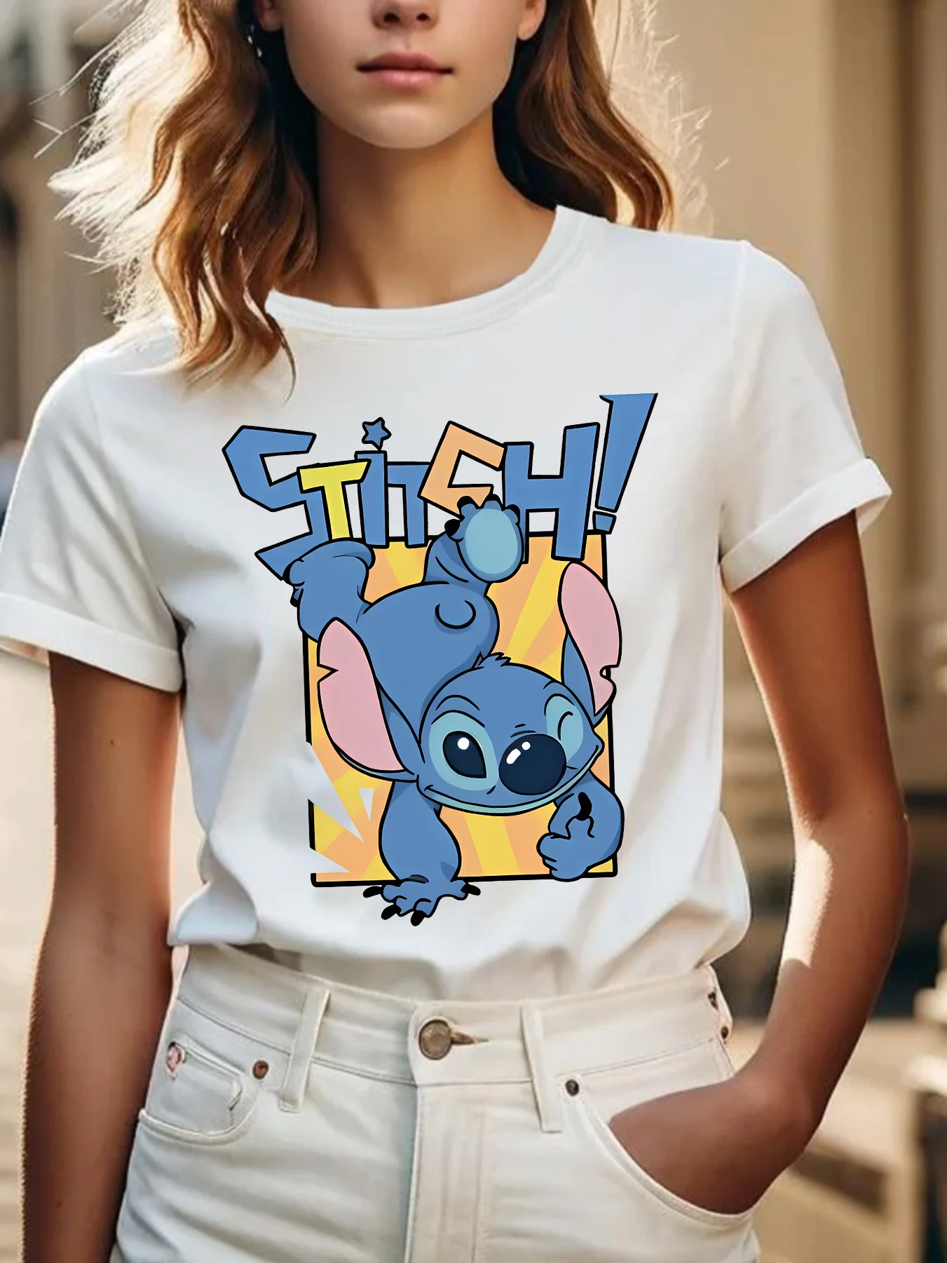 เสื้อยืดลายดิสนีย์สติทช์สำหรับผู้หญิง - ลายสติทช์ดีไซน์อย่างเป็นทางการพร้อมดวงตาที่แสดงออก - เสื้อเนื้อนุ่มใส่ได้ทุกวันสำหรับแฟนๆ ดิสนีย์ - ไม่บาง