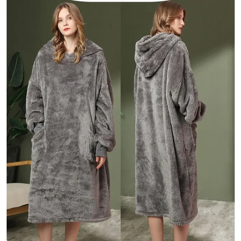 Autumn and Winter Hooded Loose Lazy Blanket Men and Women Plus Size Flannel Pajamas Top Can Be Worn As Outerwear Home Clothes