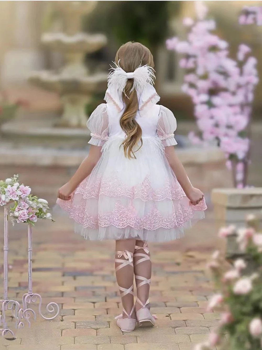 Vestido de flores para niña, apliques de tul hinchados, vestidos de fiesta de cumpleaños para niños, plumas de boda con lazo, vestido de baile de primera comunión