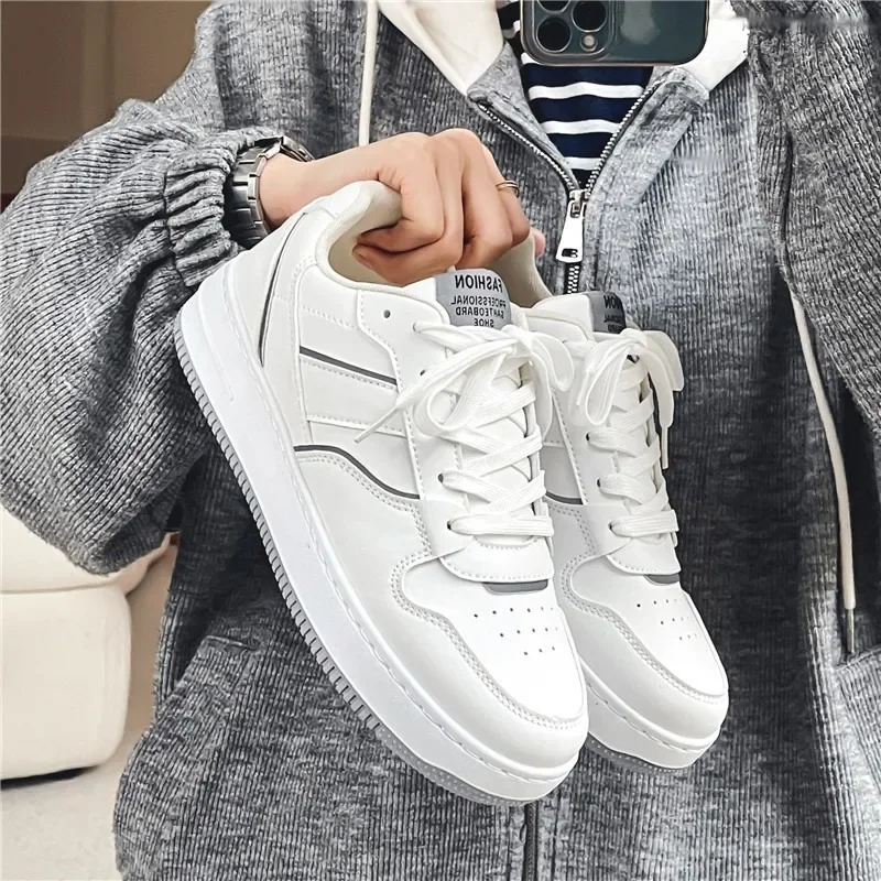 Men's Classics Little White Shoes Adolescent Solid Color Concise Running Shoes Trend Casual Sneakers Luxury Brands Tennis Shoes