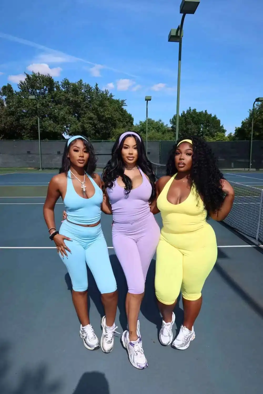 

New 2026 Women's Summer Tight Tracksuit Halter U-Neck Beautiful Back High Waist Peach Hip-Lifting Yoga Pants Two-Piece Set