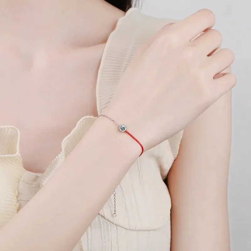 

S925 Platinum Plated Moissanite Bracelet 0.30ct Single Diamond Lucky Chain Dainty Adjustable Jewelry Gift for Women