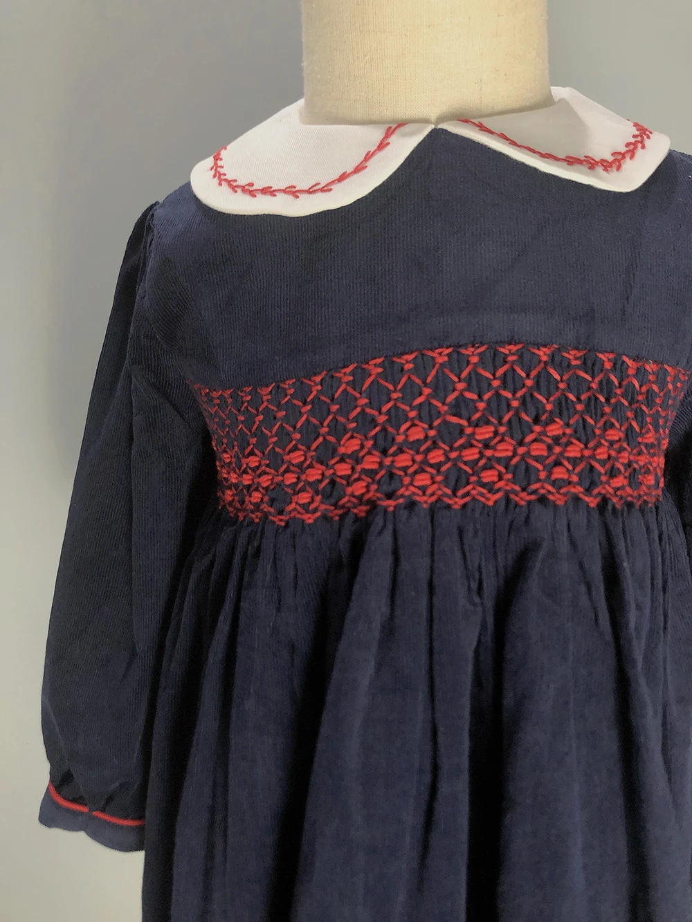 Girls Corduroy Dress Handmade Smocked Long Sleeve Navy Blue Skirt Princess Christmas Children Boutique Eid Clothes For 2Y-6Y