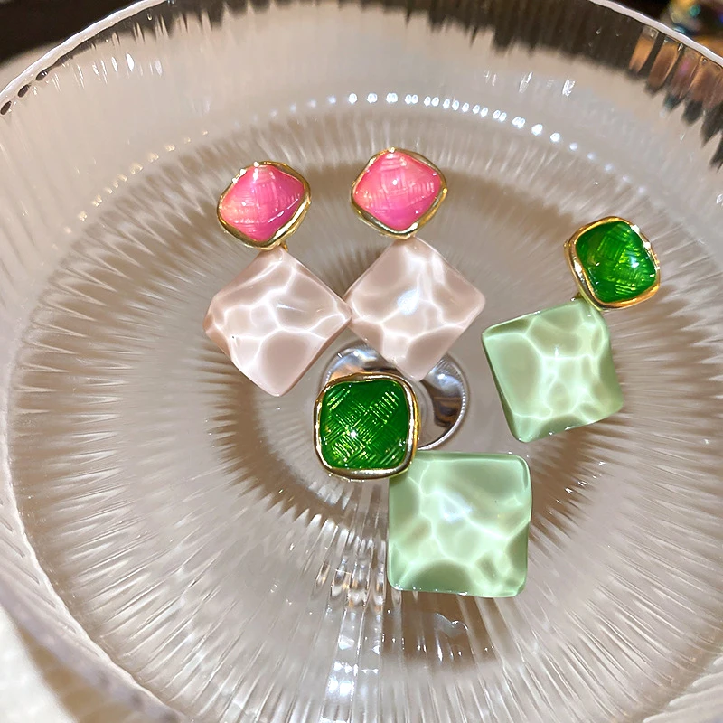 Modern Trendy Green Jelly Rhombus Geometry Earrings Women's Fashion Summer Temperament Hanging Earrings Unusual Fashion Jewelry